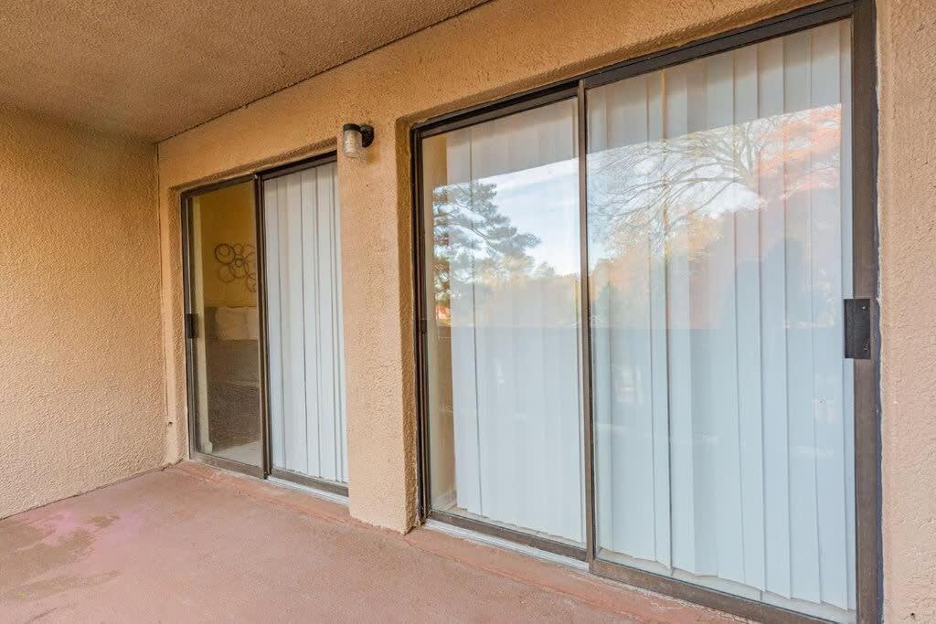 2-Bed, 1-Bath Apartment Near I-24, Great Location Чатануга Екстериор снимка