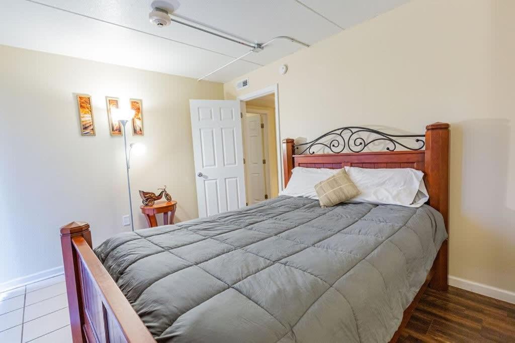 2-Bed, 1-Bath Apartment Near I-24, Great Location Чатануга Екстериор снимка