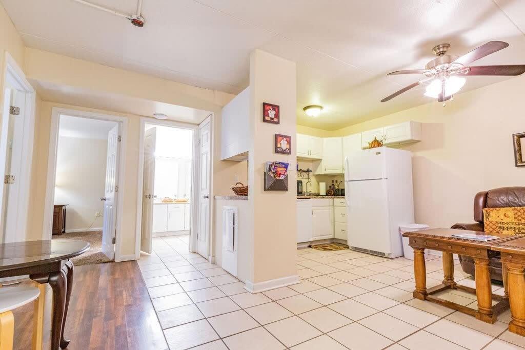 2-Bed, 1-Bath Apartment Near I-24, Great Location Чатануга Екстериор снимка